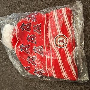 Angel's MLB LAA winter red white pom logo beanie hat